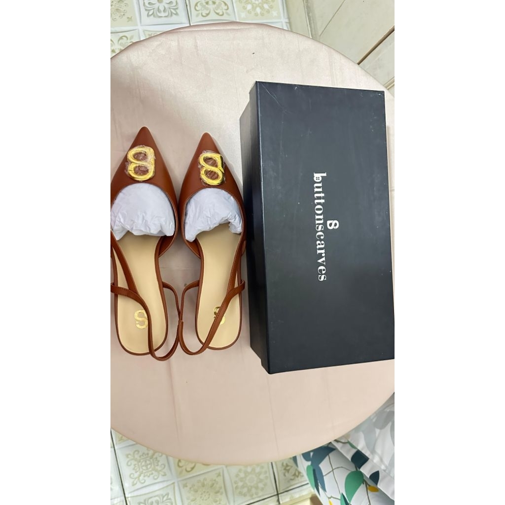 Buttonscarves kylie mid heels caramel