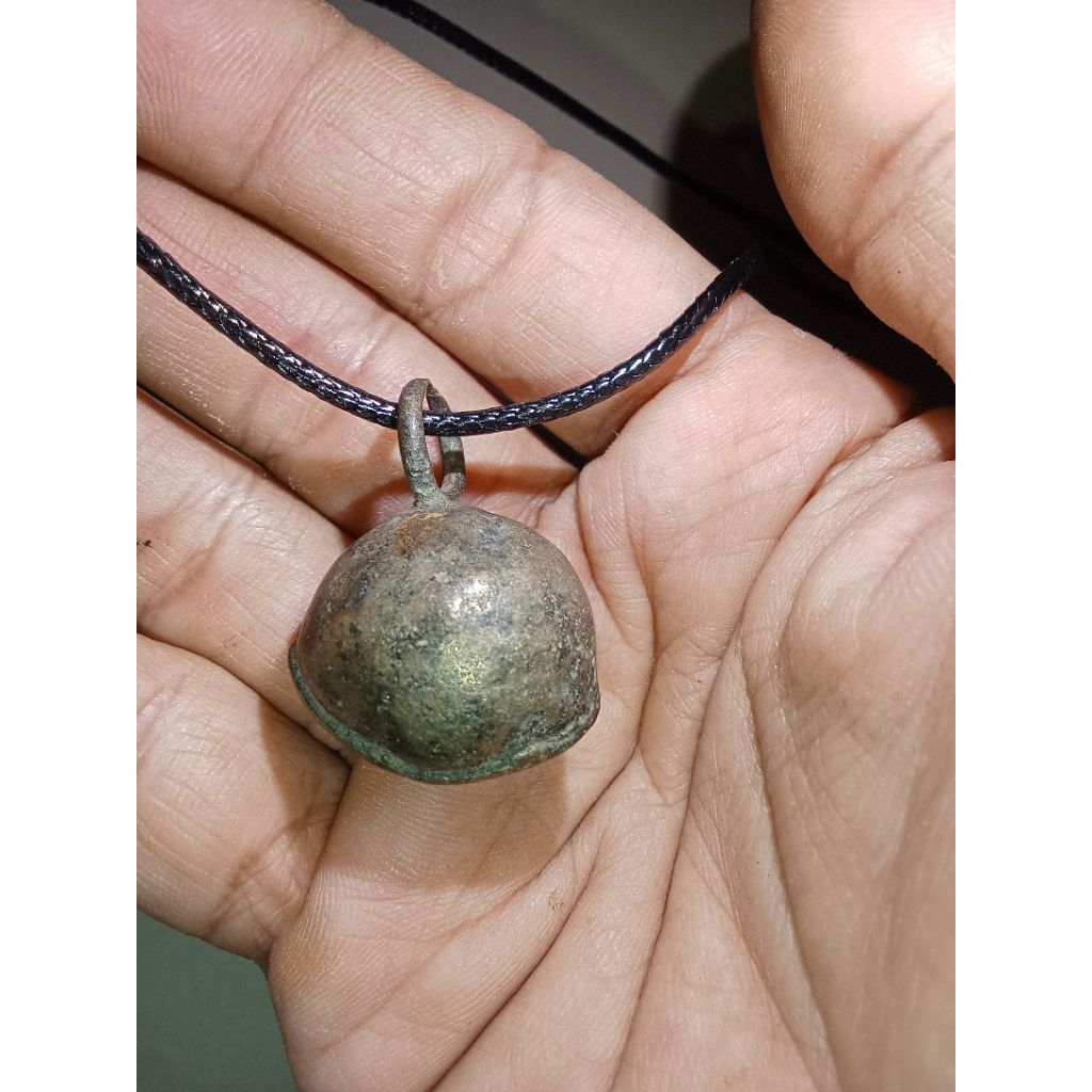 liontin klinting perunggu kuno