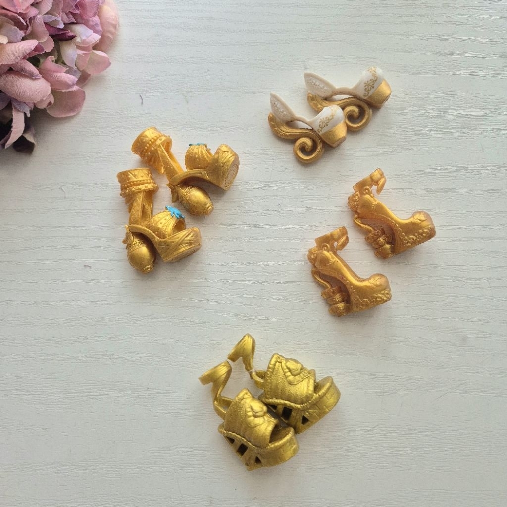 Sepatu Boneka Monster High /MH Gold Bronze series