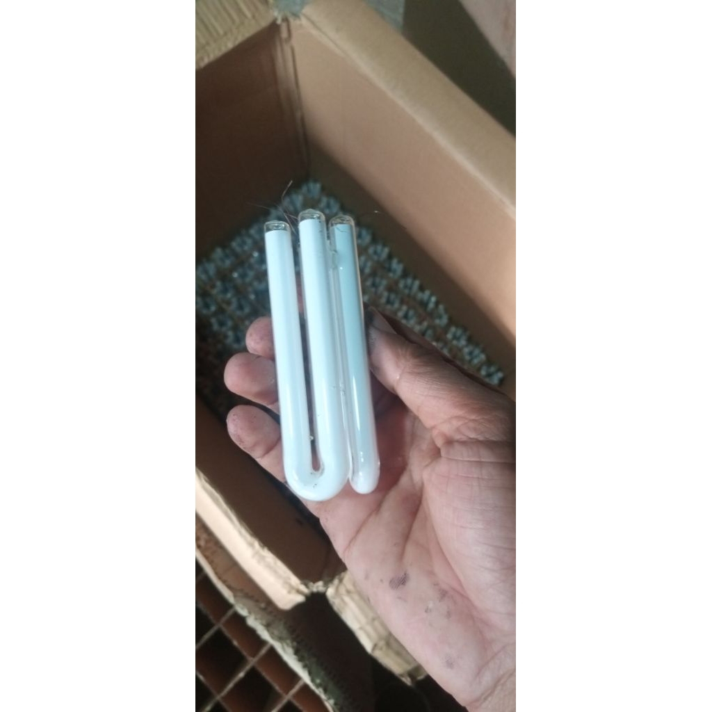 kaca lampu lhe 18 Watt genie 3u