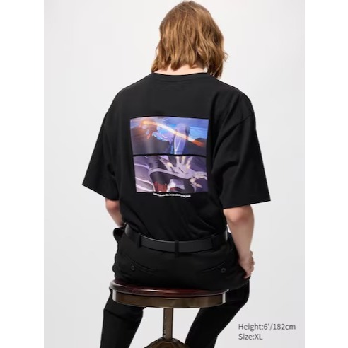 Kaos Uniqlo UT Chainsaw Man Lengan Pendek 485080 Original Kaos UT Unisex Kasual Keren