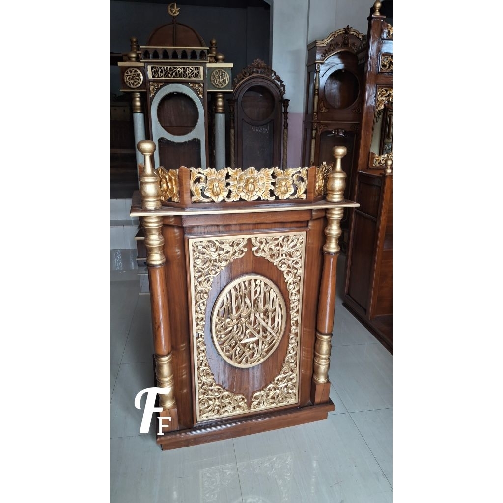 mimbar podium masjid ukir