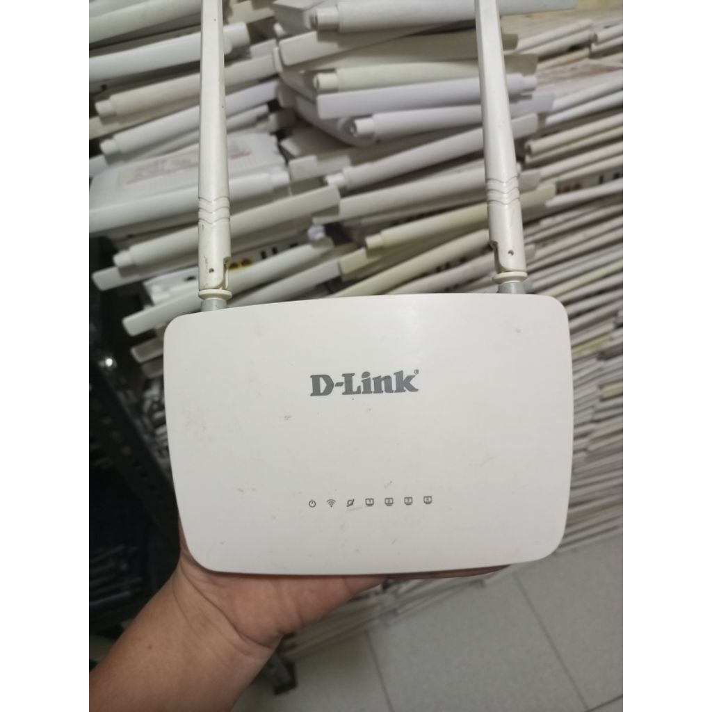 MODEM ROUTER D-LINK DIR-612