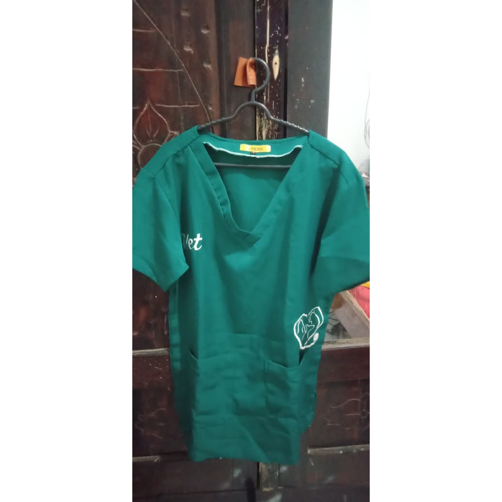 scrub /baju jaga dokter hewan/ paramedis