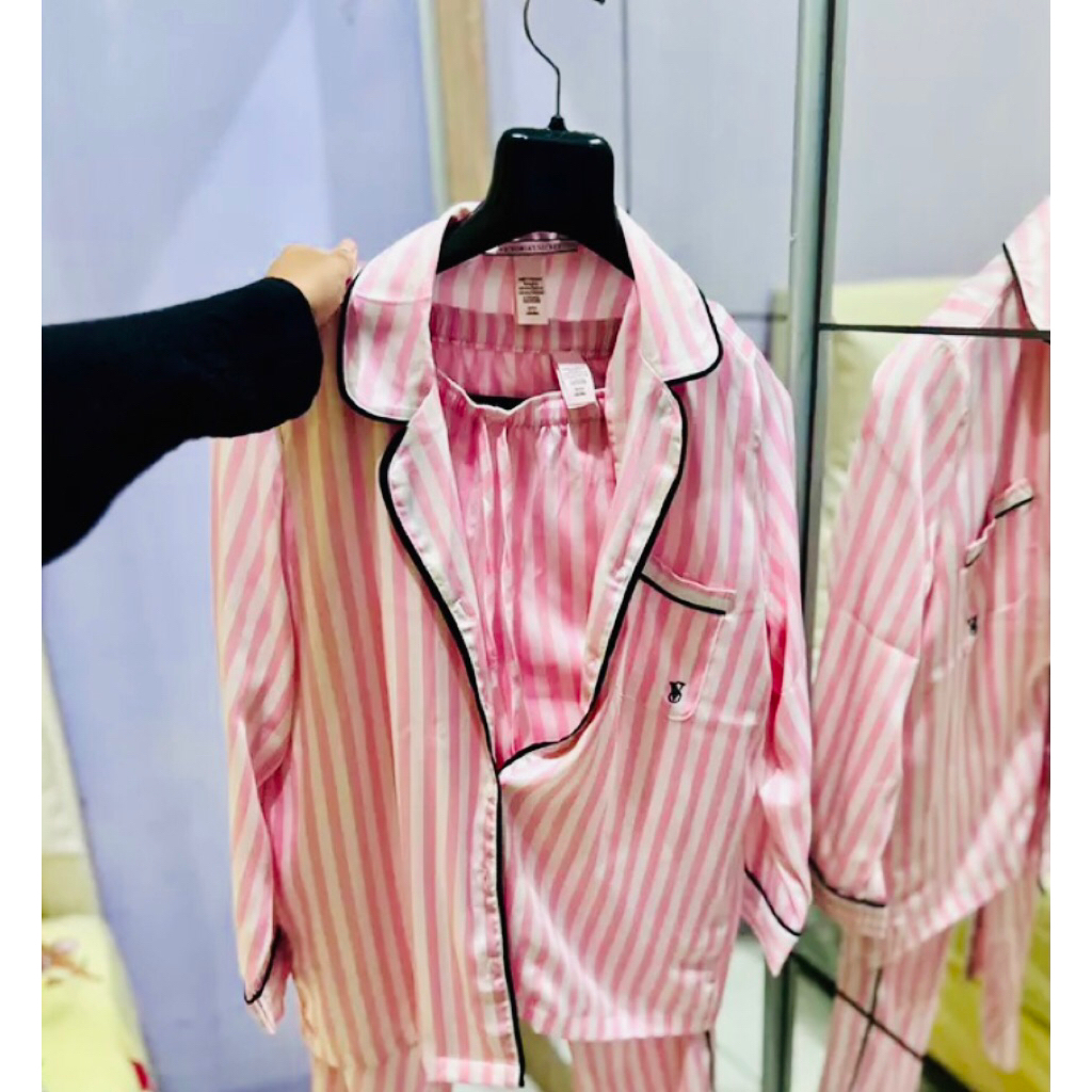 Victoria’s Secret Iconic Pink Stripes Pajamas  LOGO VS