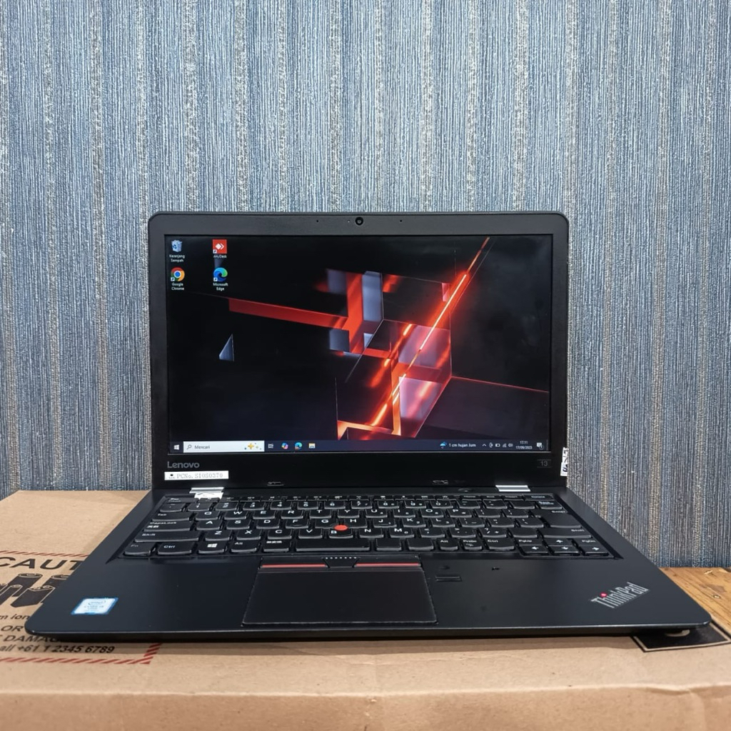 Laptop Lenovo Thinkpad 13, Gaming, Editing, Ngebut, SLIM, Keyboard Backlight, Lengkap, Black