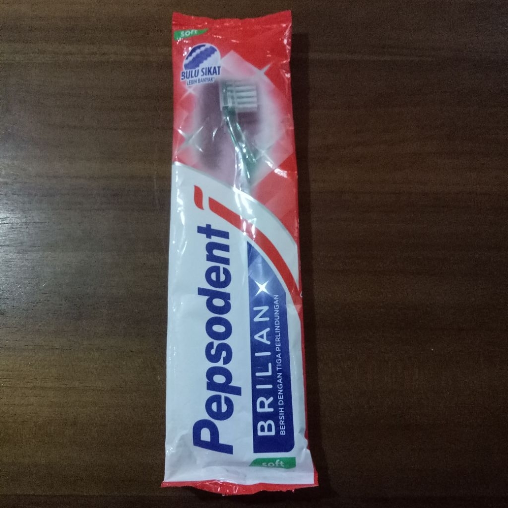 Pepsodent Sikat Gigi Brilian