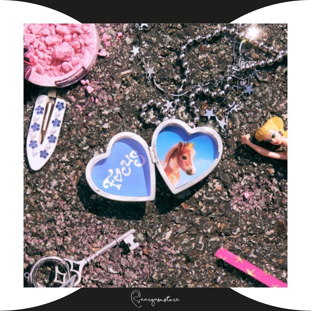 HEARTS2HEARTS - FOCUS (HEART LOCKET VER)