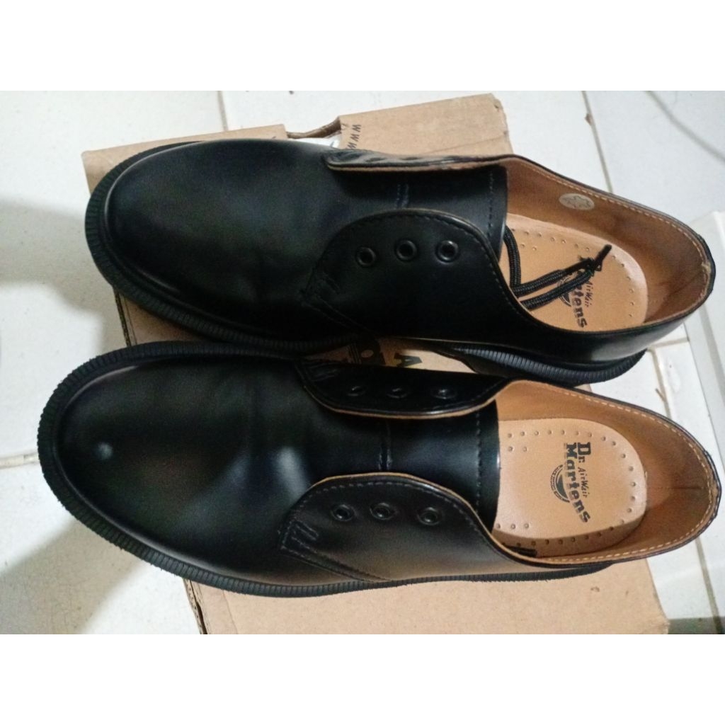 Docmarts 1461 PW black smooth size 37