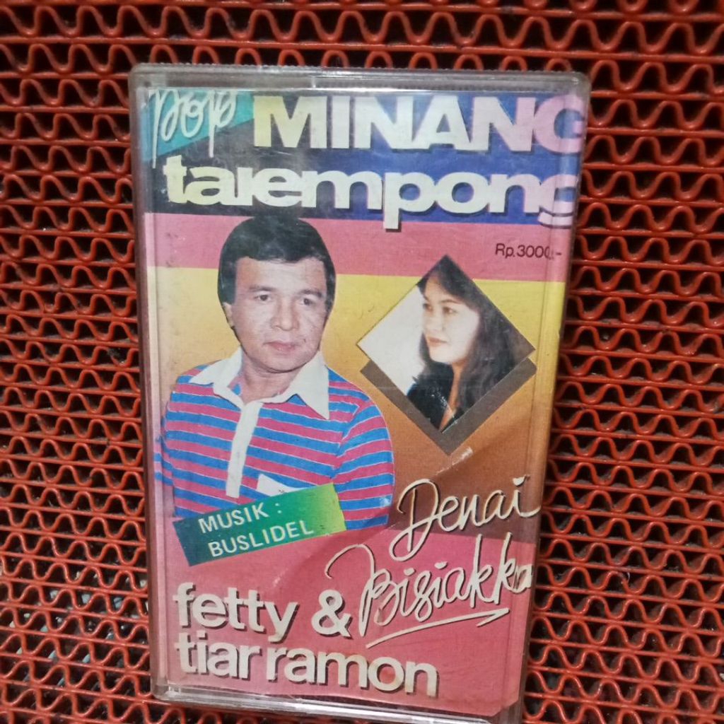Kaset pita lagu Minang talempong