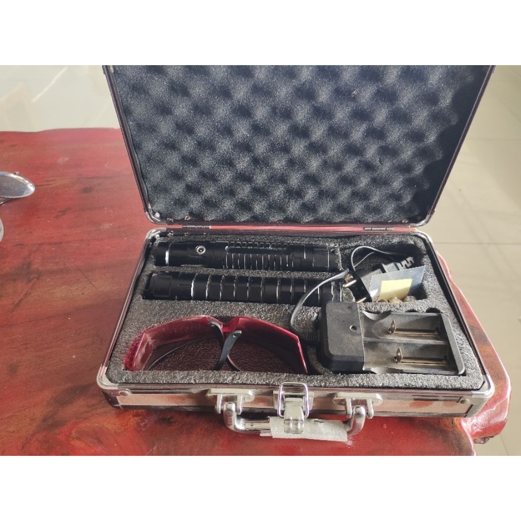 laser super kuat, blue laser, laser pembakar