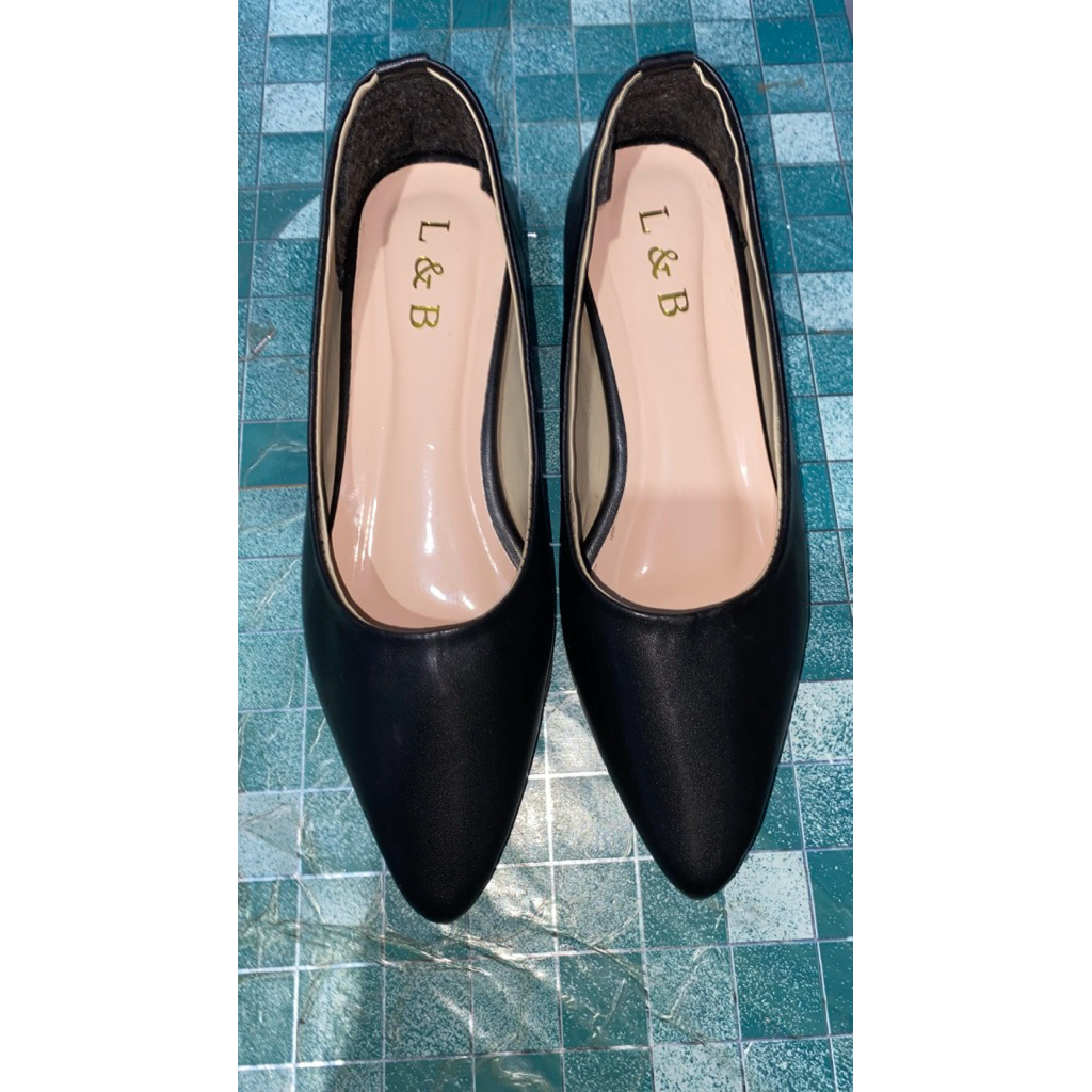 PRELOVED_SEPATU KERJA WANITA PANTOFEL HEELS 3 CM