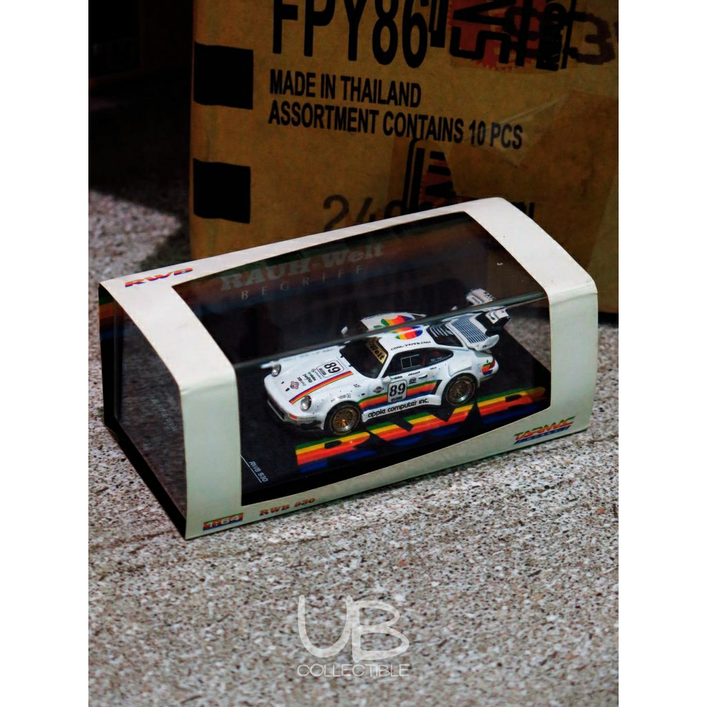 RWB 930 Apple Tarmac 1:64