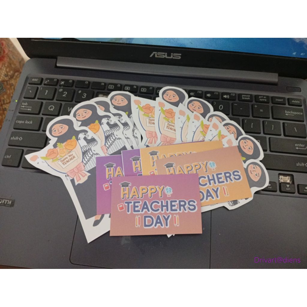 Topper Hari guru warna+ ucapan Happy teacher Day