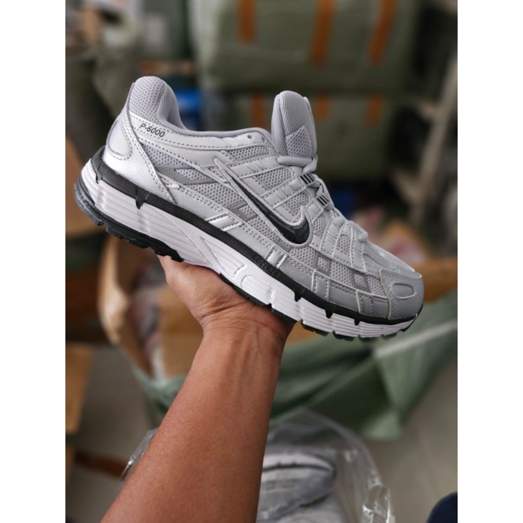 Nike p6000