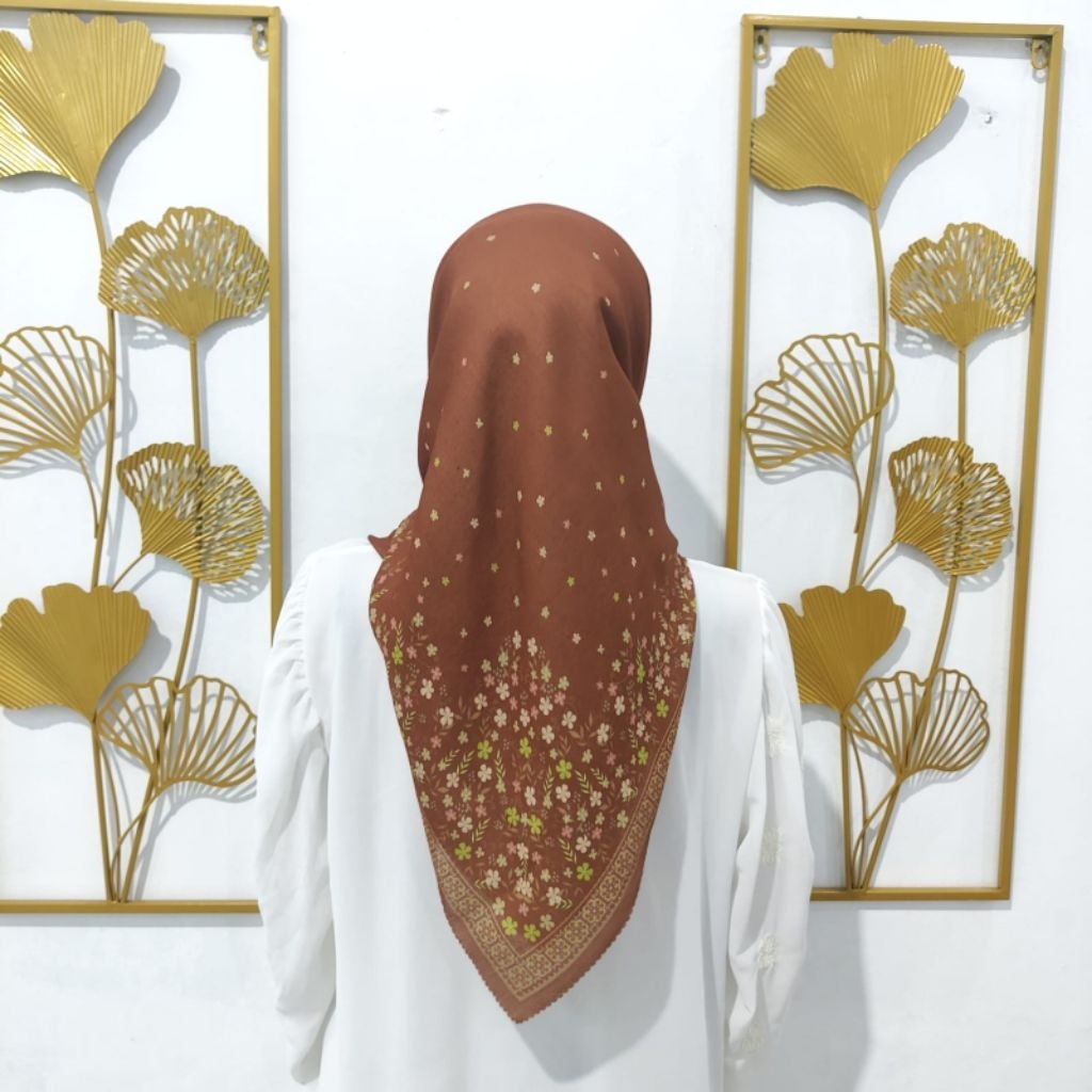Hijab Segi Empat Motif Jumbo Voal Premium 130x130