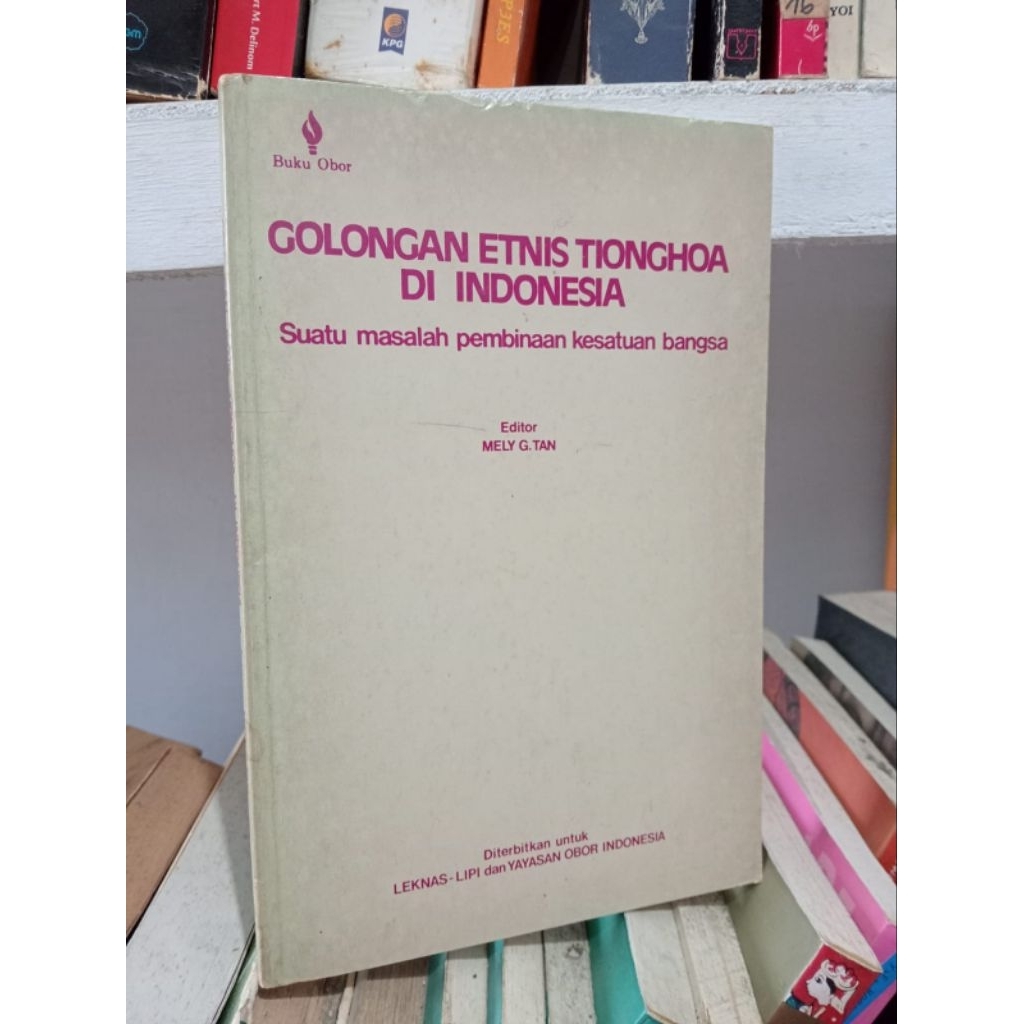 GOLONGAN ETNIS TIONGHOA DI INDONESIA