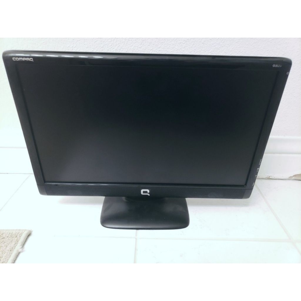 Lcd Monitor 19 inch Merk Compaq Normal Siap pakai
