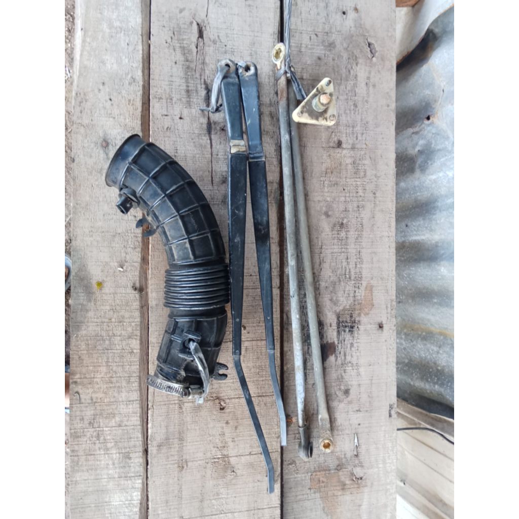 selang udara baleno tahun 2001