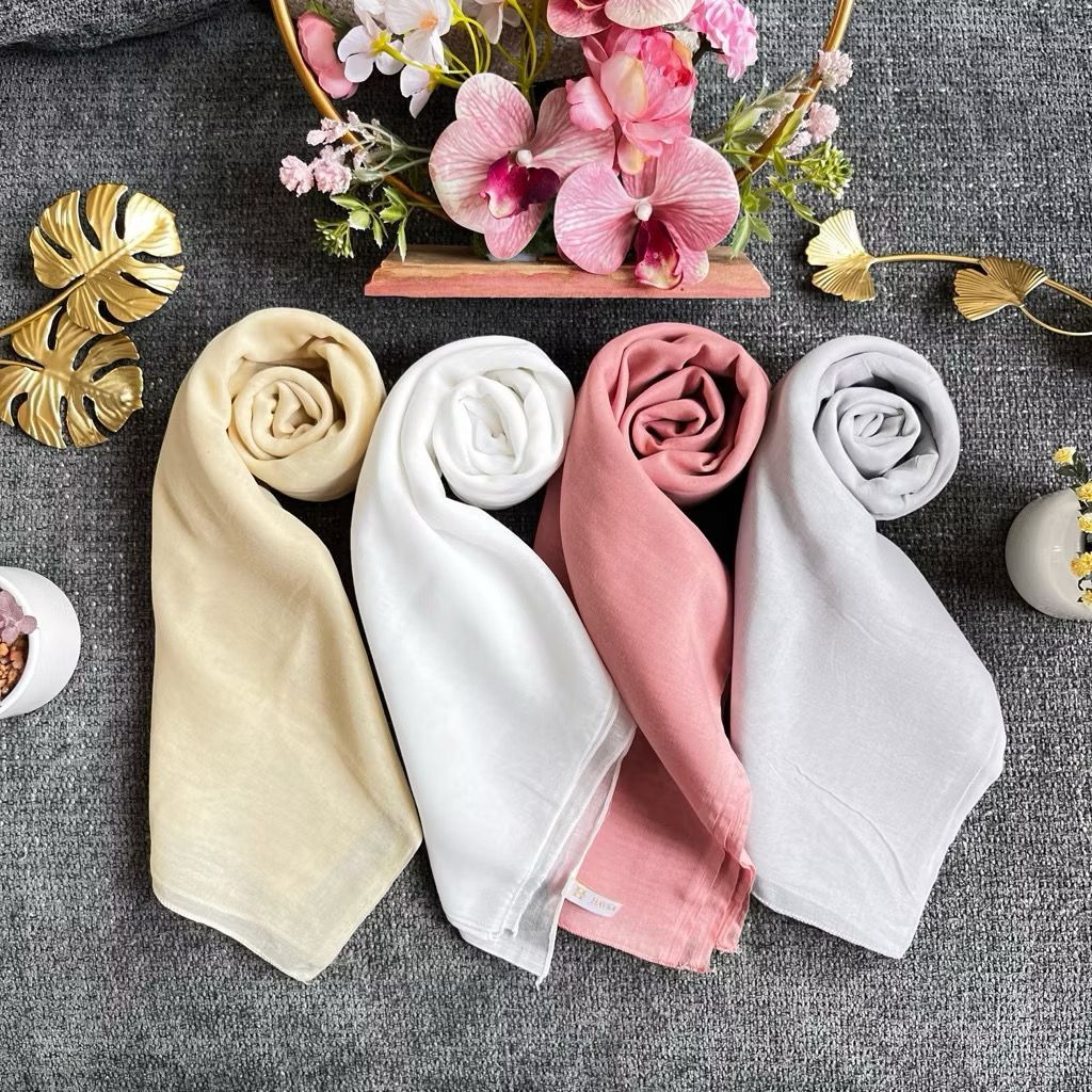 Jilbab Bella Square Tebal 110x110 Polos Segi Empat