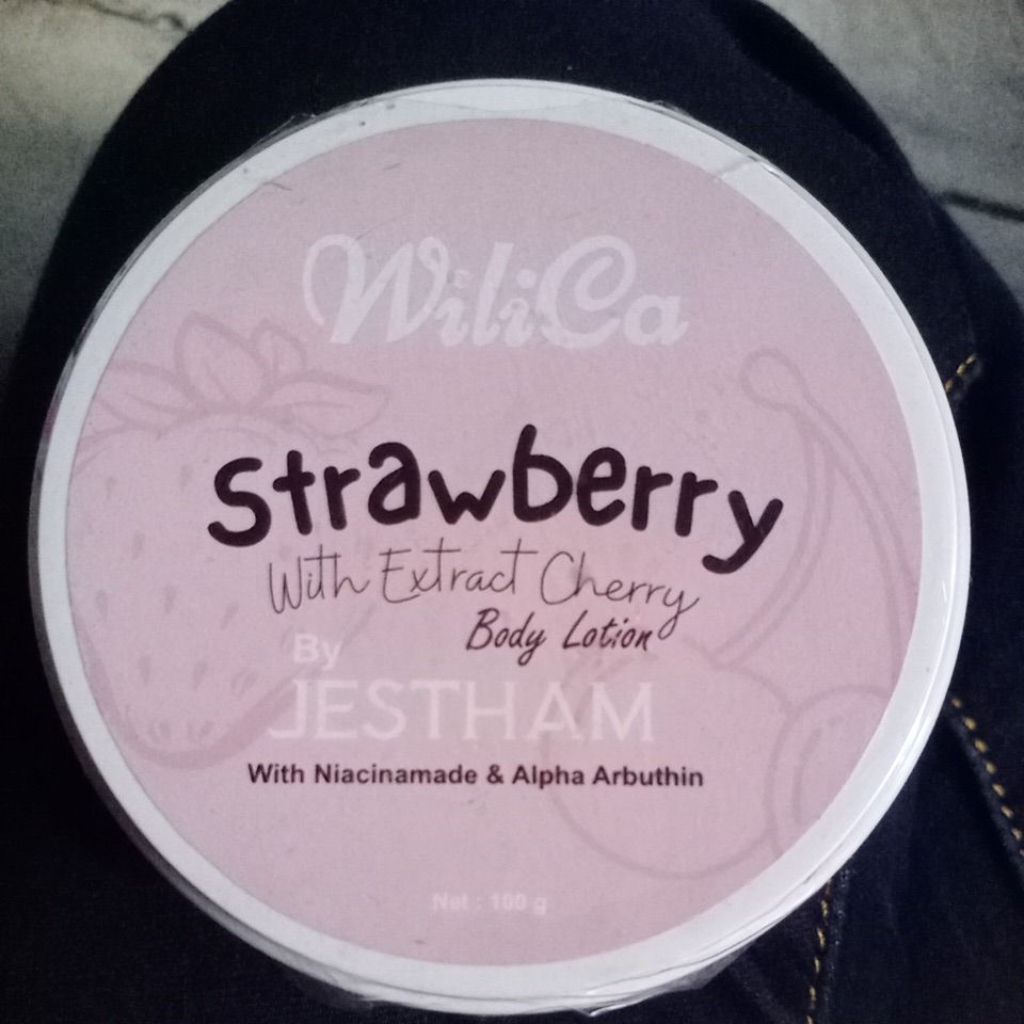 Body lotion stawberry by Jestham