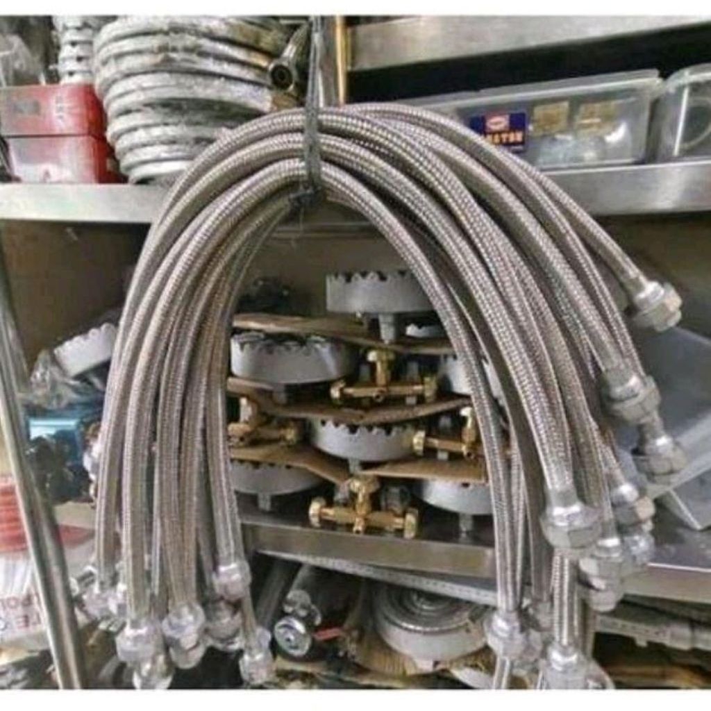 Selang Gas Flexible Stainless 1/2"inch + water mur besi