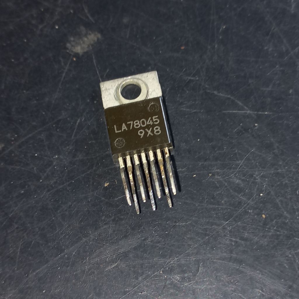 ic vertikal LA78045 cabutan original LA 78045 vertical TV ori asli