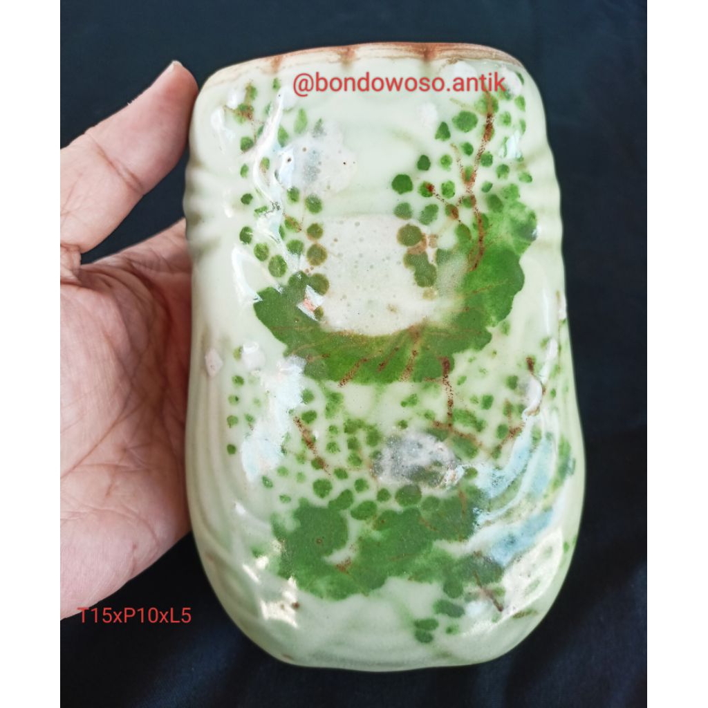 Vas dinding antik Celadon