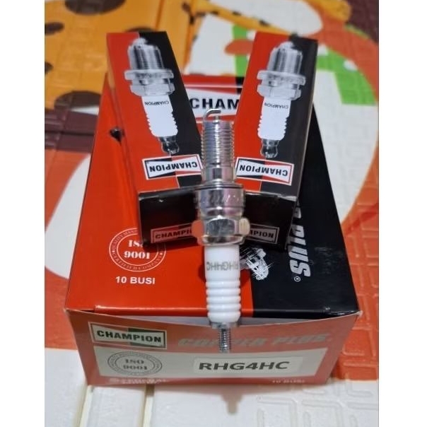 Busi champion RHG4HC,vario 110 karbu,techno CW lama.