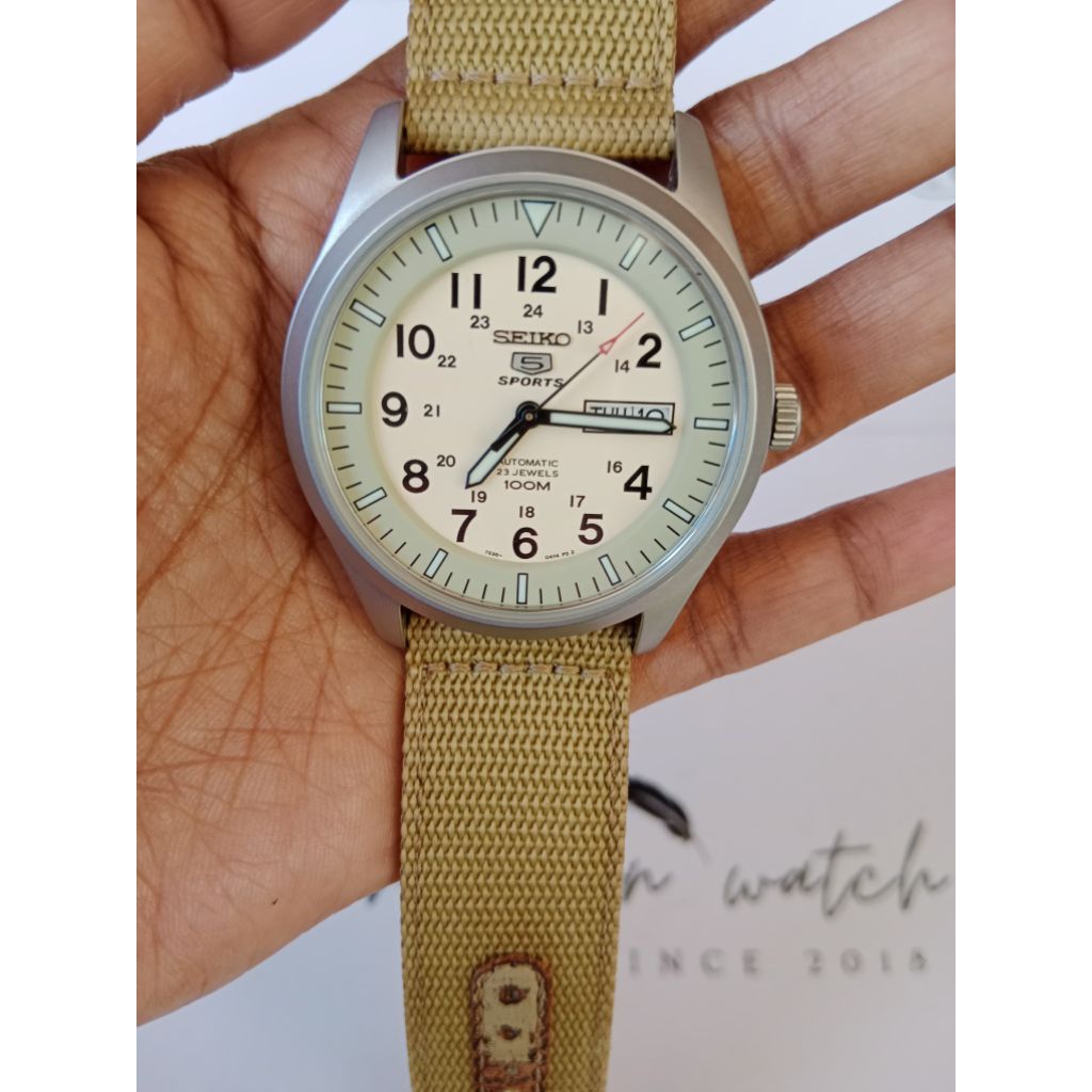 Seiko 5 SPORT military beach / cream SNZG07K1 full original