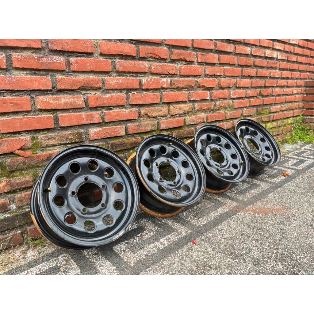 velg kaleng Escudo R15
