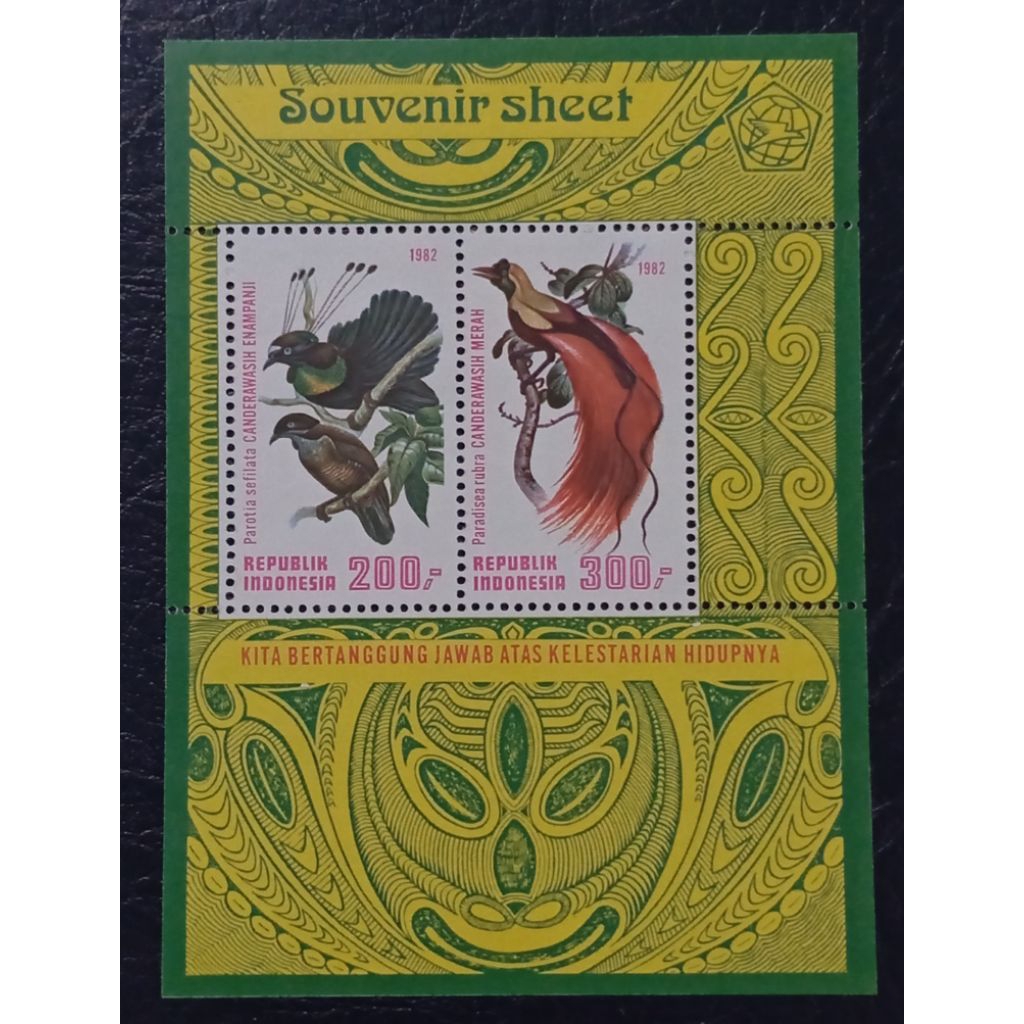 Prangko souvenir sheet Burung Cendrawasih 1982