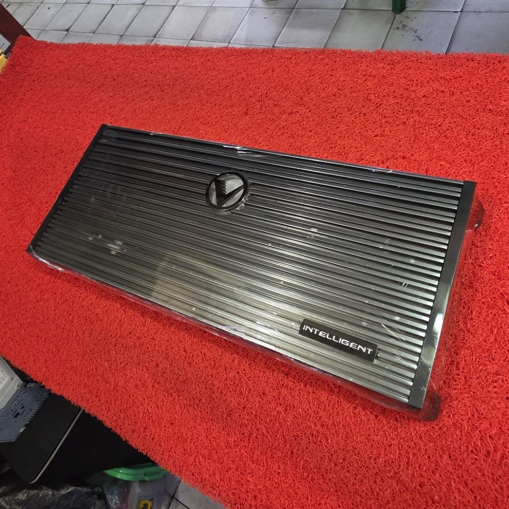 Power VENOM INTELLIGENT VI-150.4 Power VENOM INTELLIGENT 4 Channel