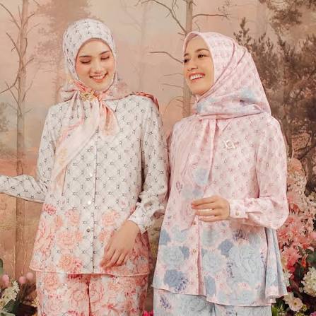 Rosette Shirt by Wearing klamby