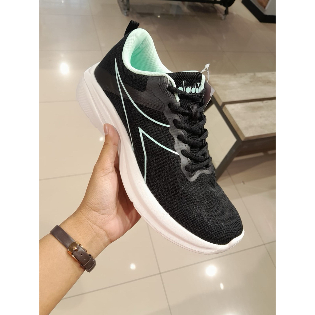 Sepatu Diadora Ori