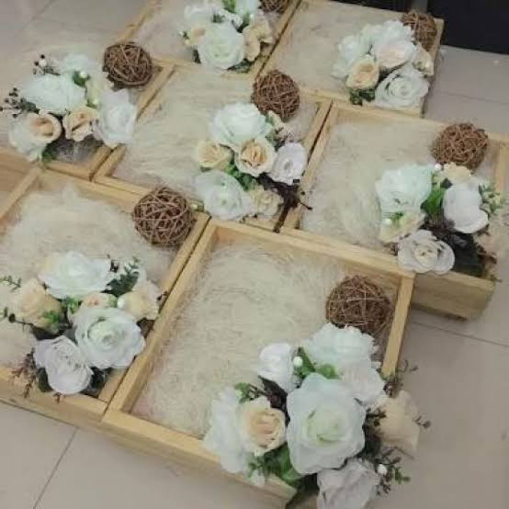 Kotak Hantaran Akrilik