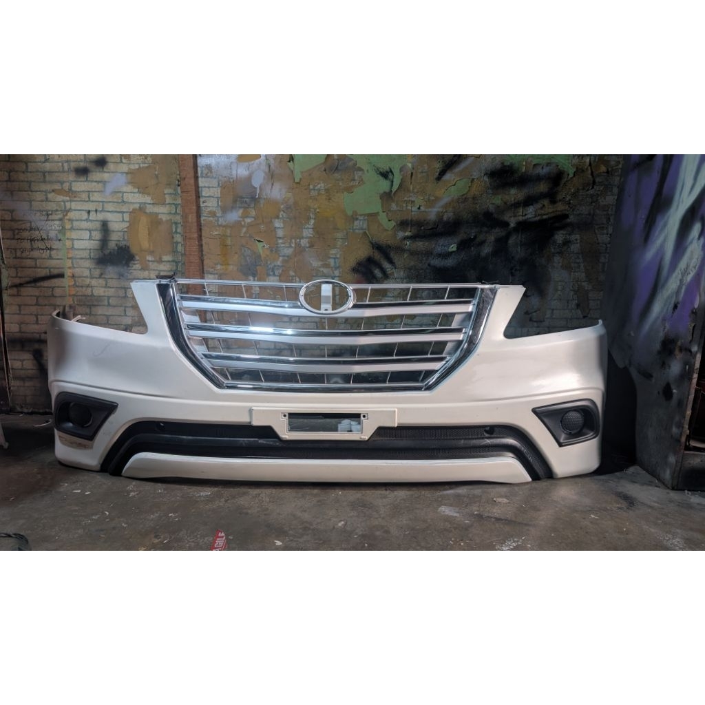 bemper depan kijang Innova 2014 2015 second original