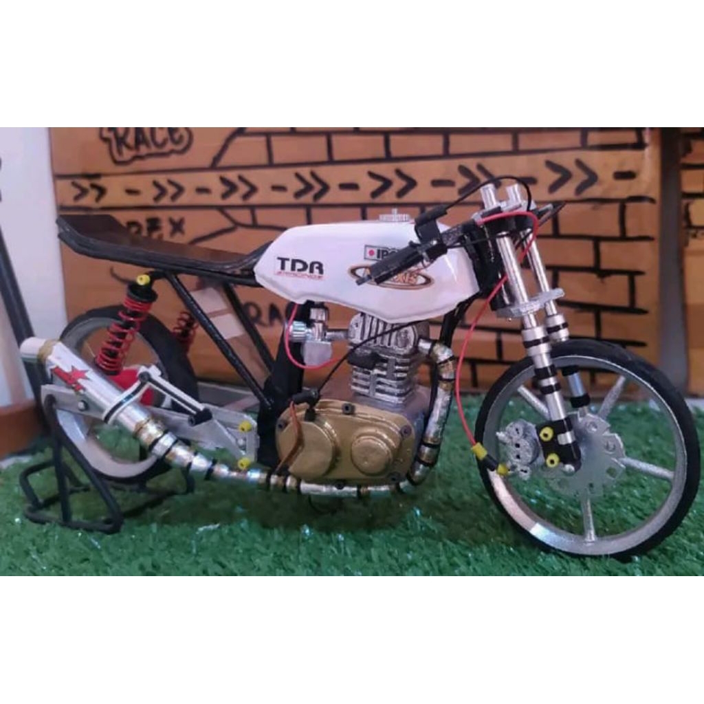 miniatur motor drag Honda gl pro techo tuner design