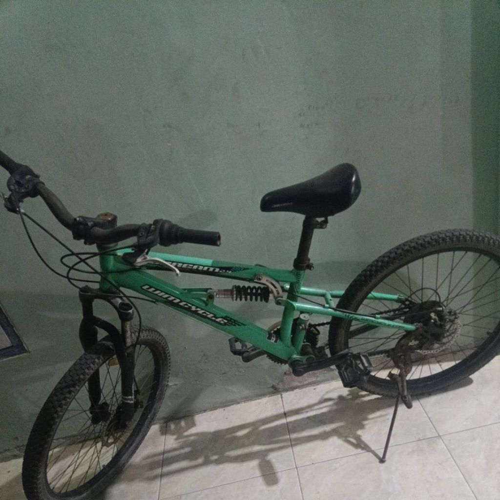Sepeda wimcycle