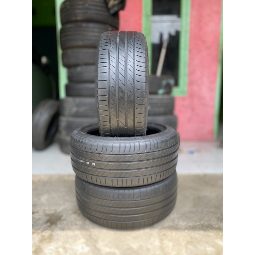 ban mobil honda brv,altis,avanza,copotan merk michelin ukuran 225/45R17 nik 2020 masih tebal kondisi
