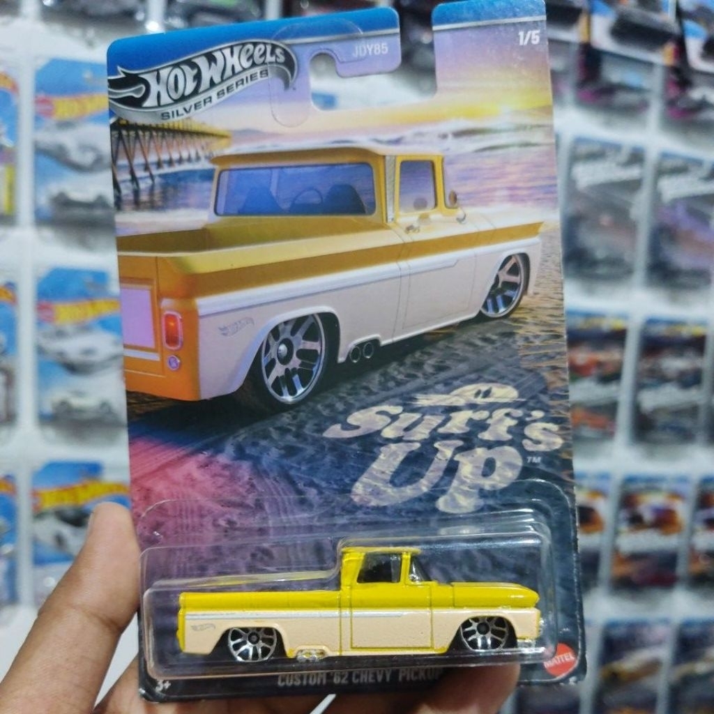 Hot Wheels Custom 62 Chevy Pickup Pick up Hotwheels Surfs Up
