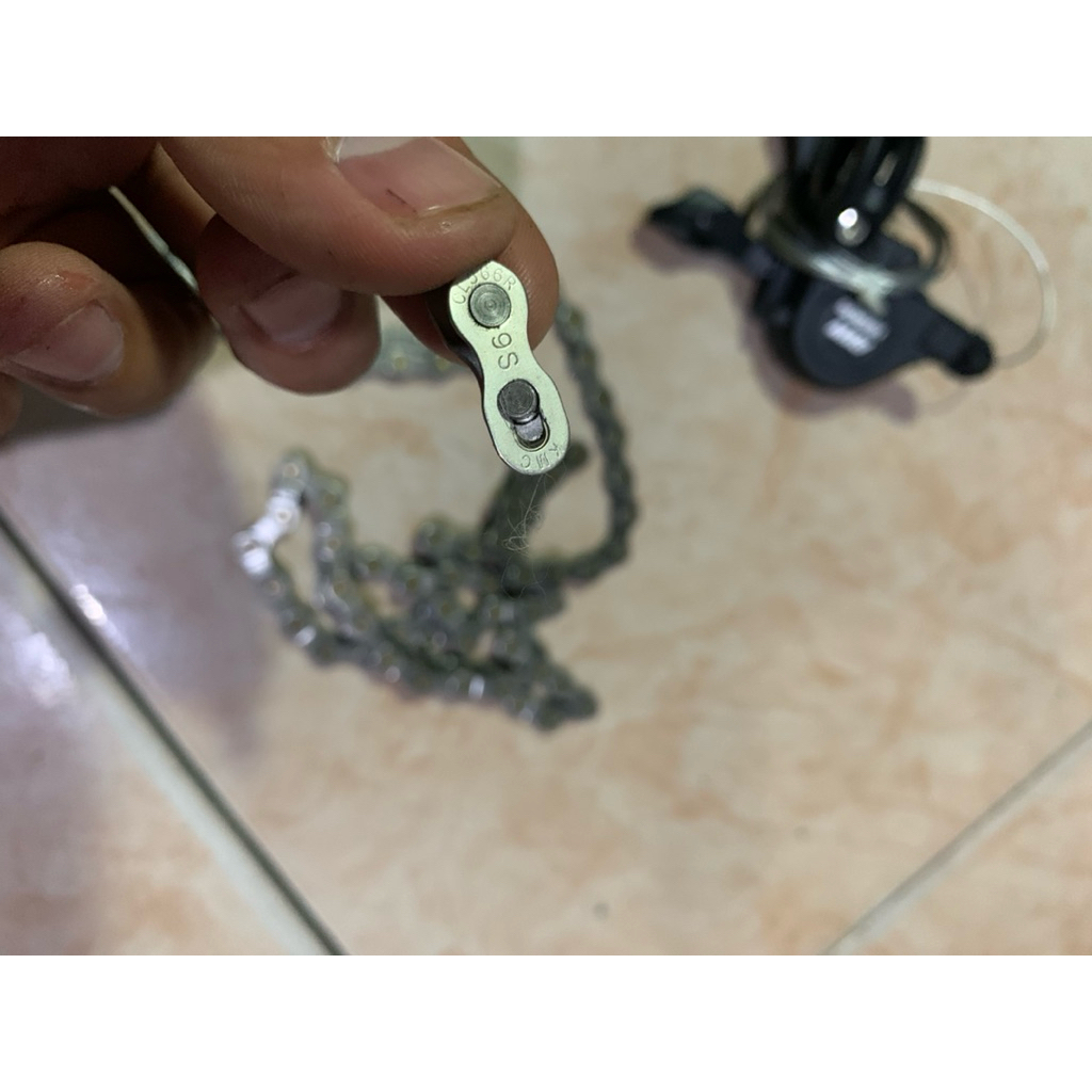 Rantai KMC 9 Speed berikut Shifter dan RD sensah 9 speed
