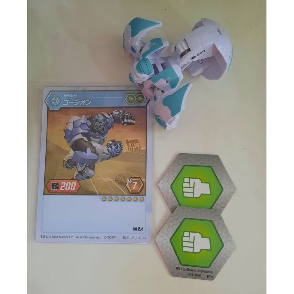Bakugan Battle Planet Haos Gorthion + 2 bakucore spin master