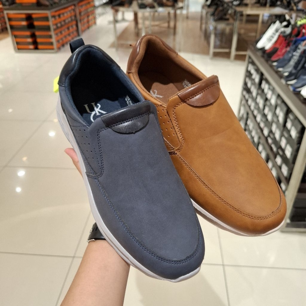 Sepatu Slip On Pria Empuk dan Ringan Brand Yongki Komaladi ORI