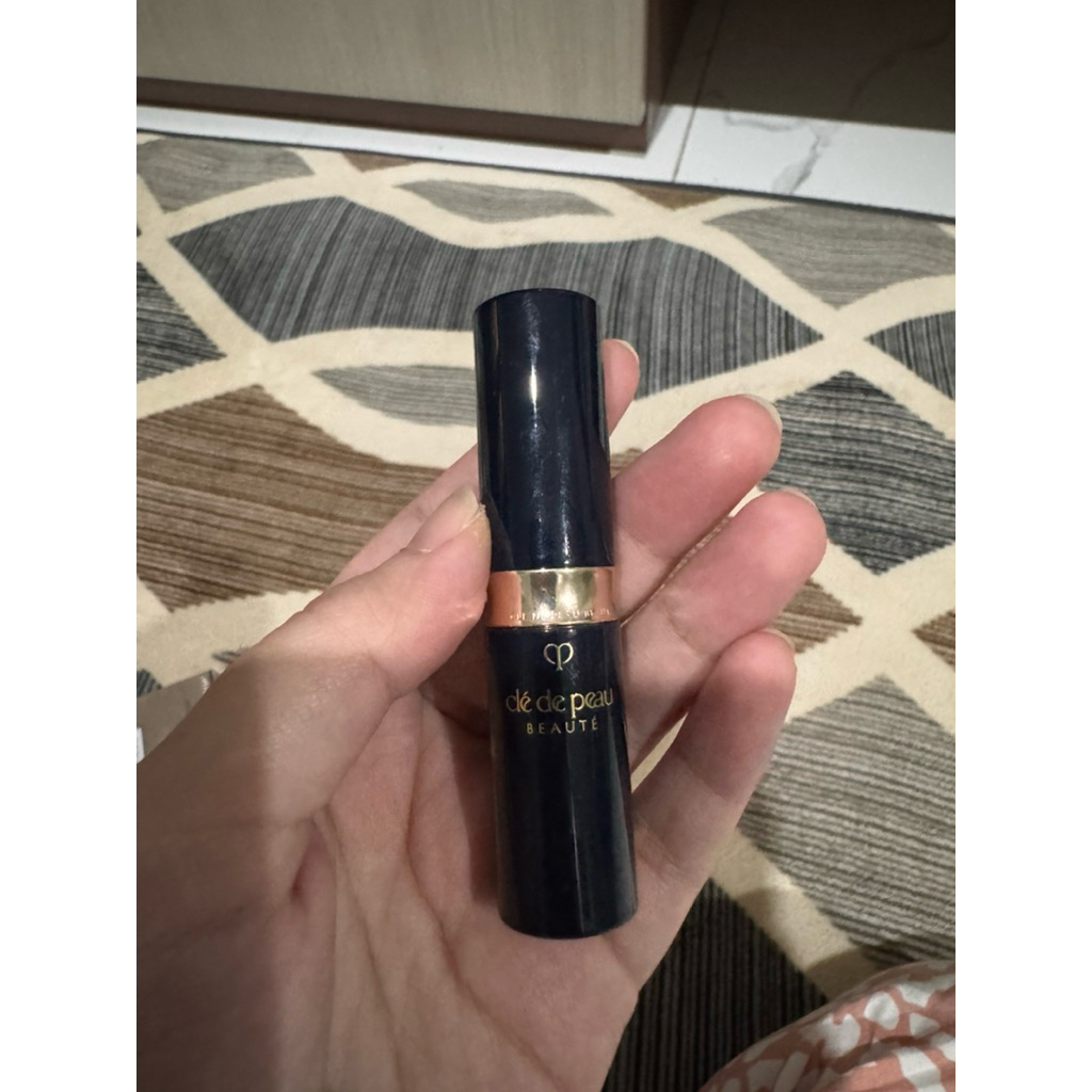 Cle De Pea* Concealer