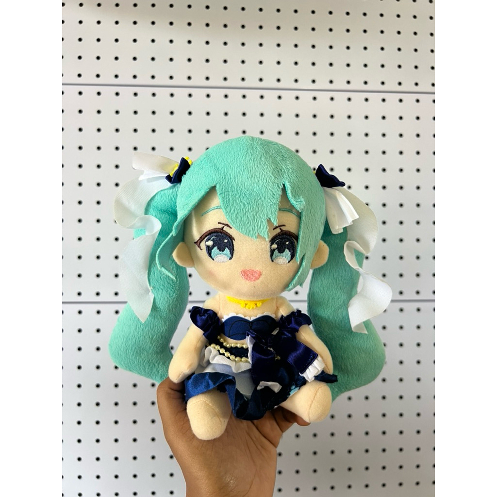 boneka hatsune miku magical mirai