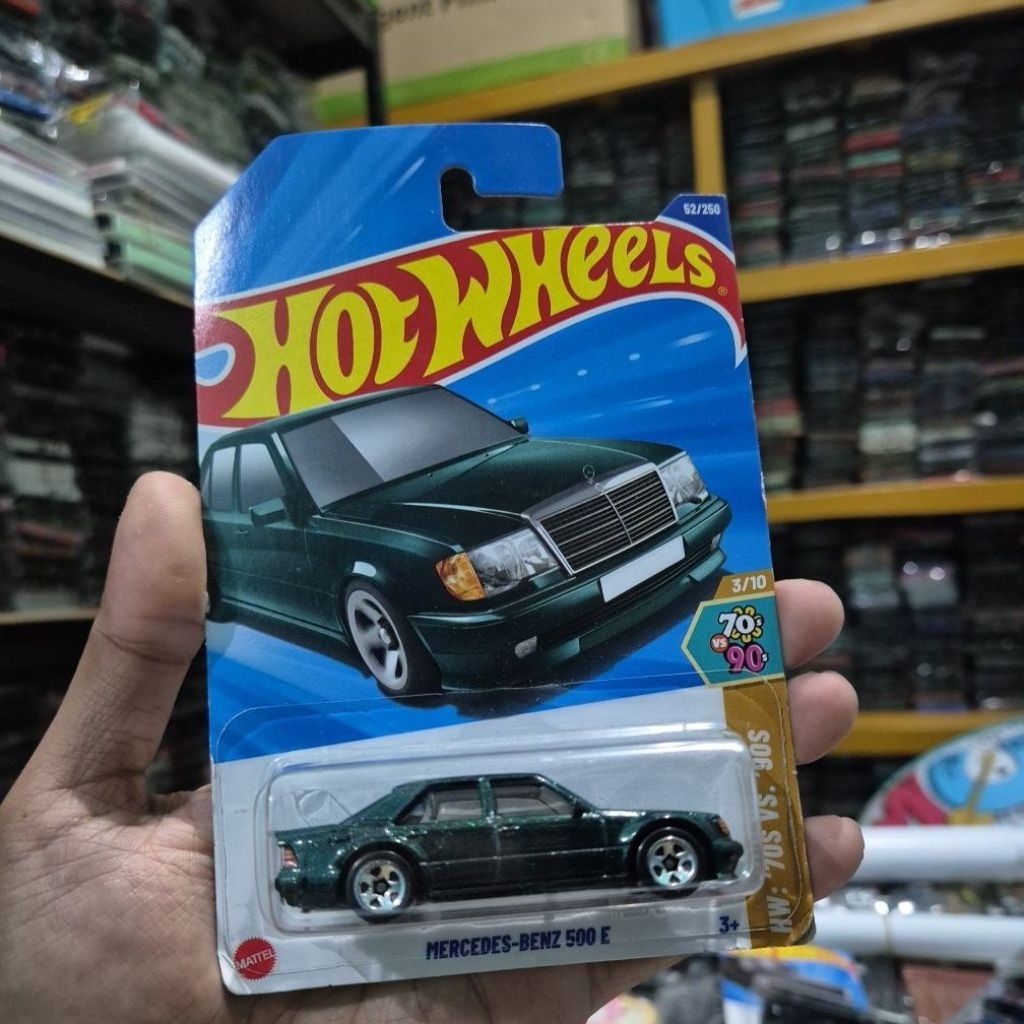 Hot Wheels Mercedes-Benz 500 E