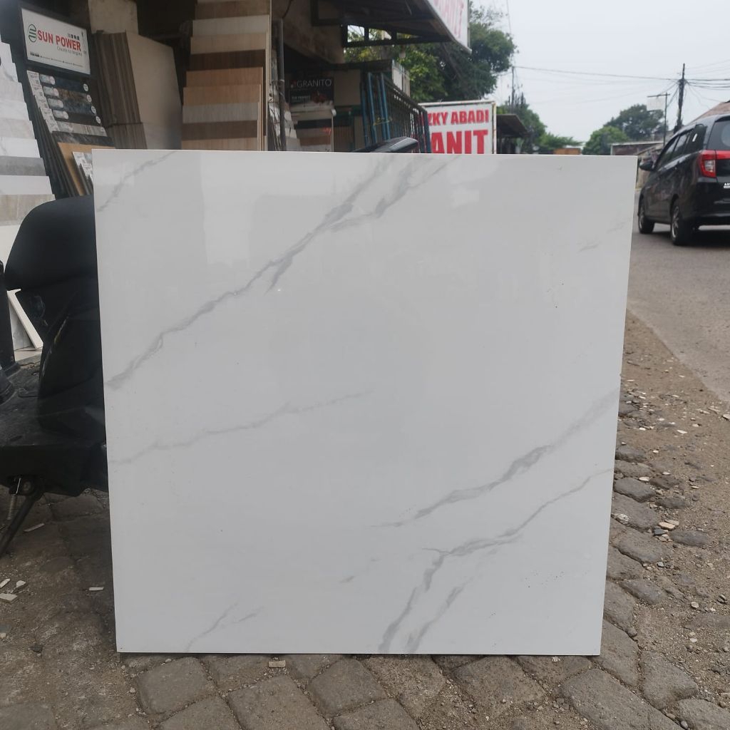 Granit Lantai 80x80 putih motif Italiana Luna indogres