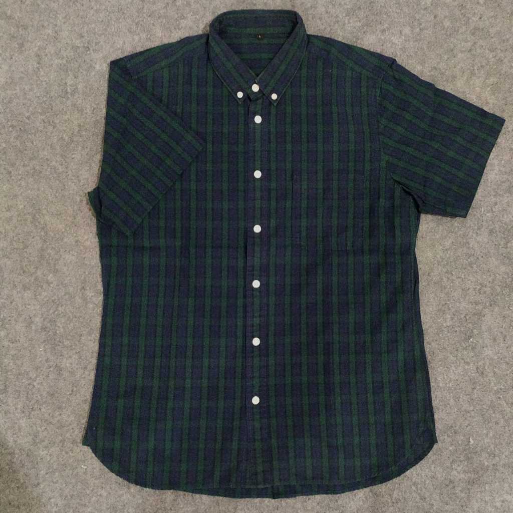 Kemeja Lengan Pendek UNIQLO Pria Motif Kotak Hijau Navy