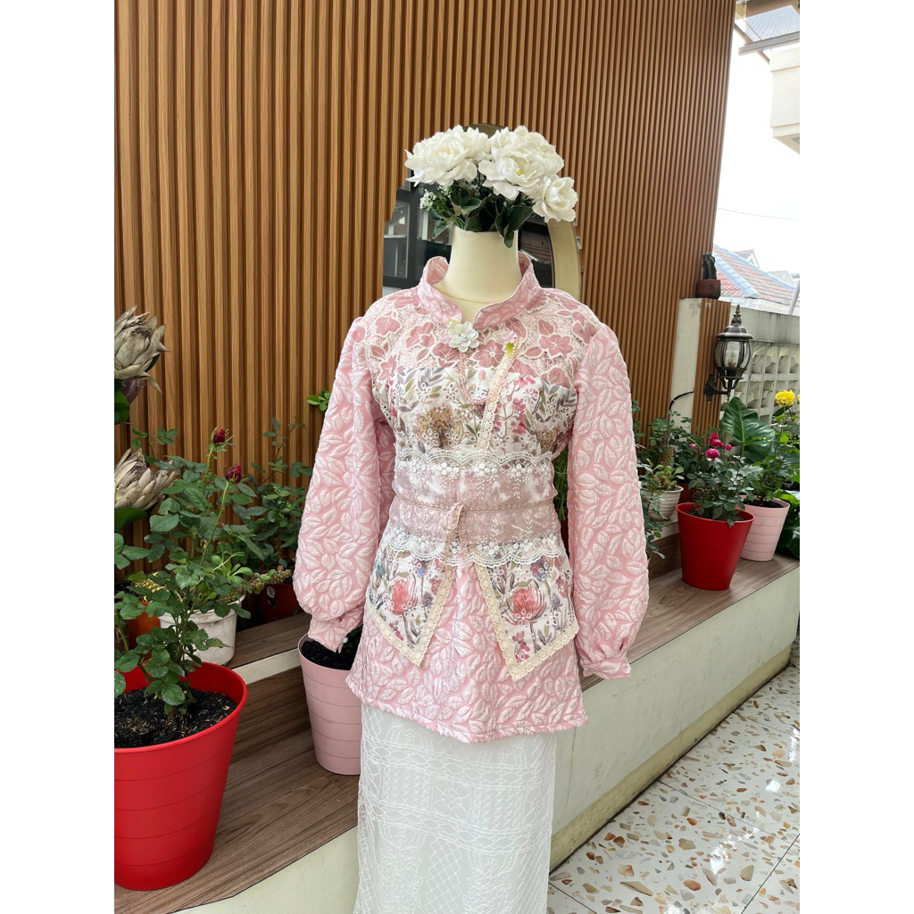 Beachylooks Atasan Raya Kebaya Kondangan Renata Janggan outfit lamaran simple elegant
